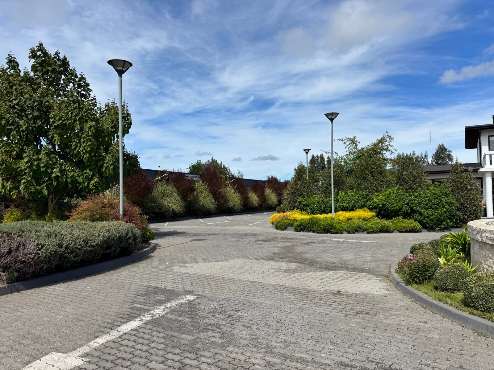 Patio de estacionamientos y explanada para carpas en Volcán Imperial