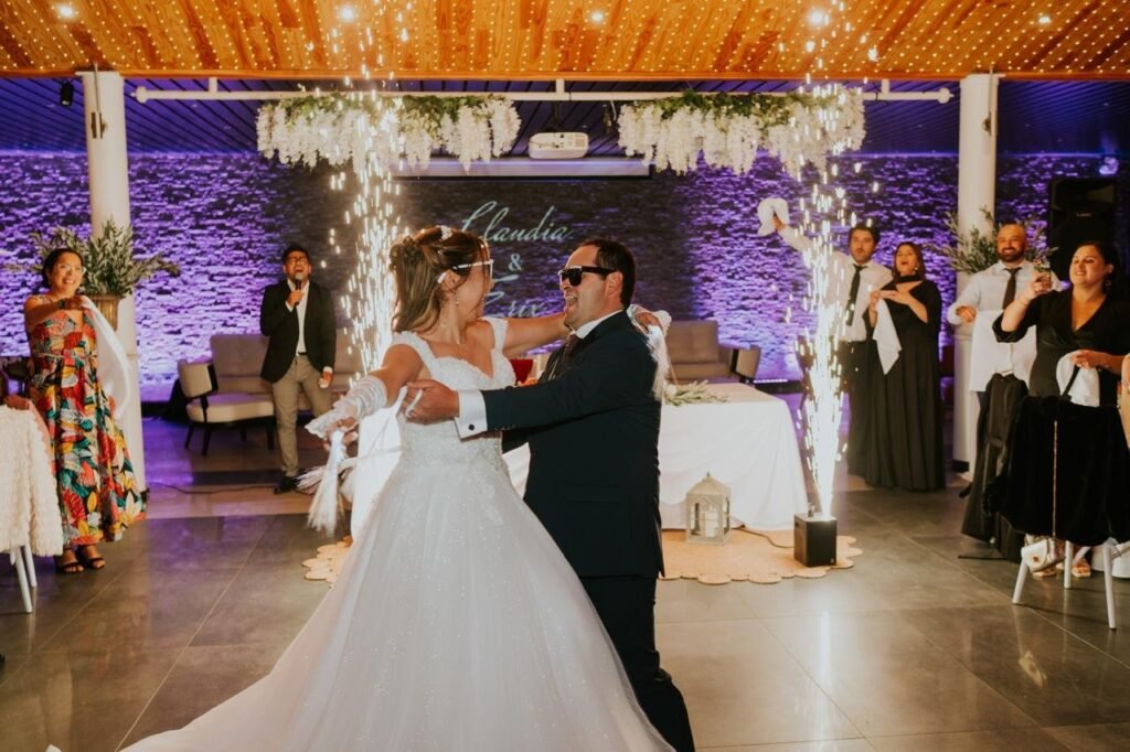 Novios en la pista de baile